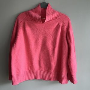 Kash wool sweater size 46 great condition no flaws